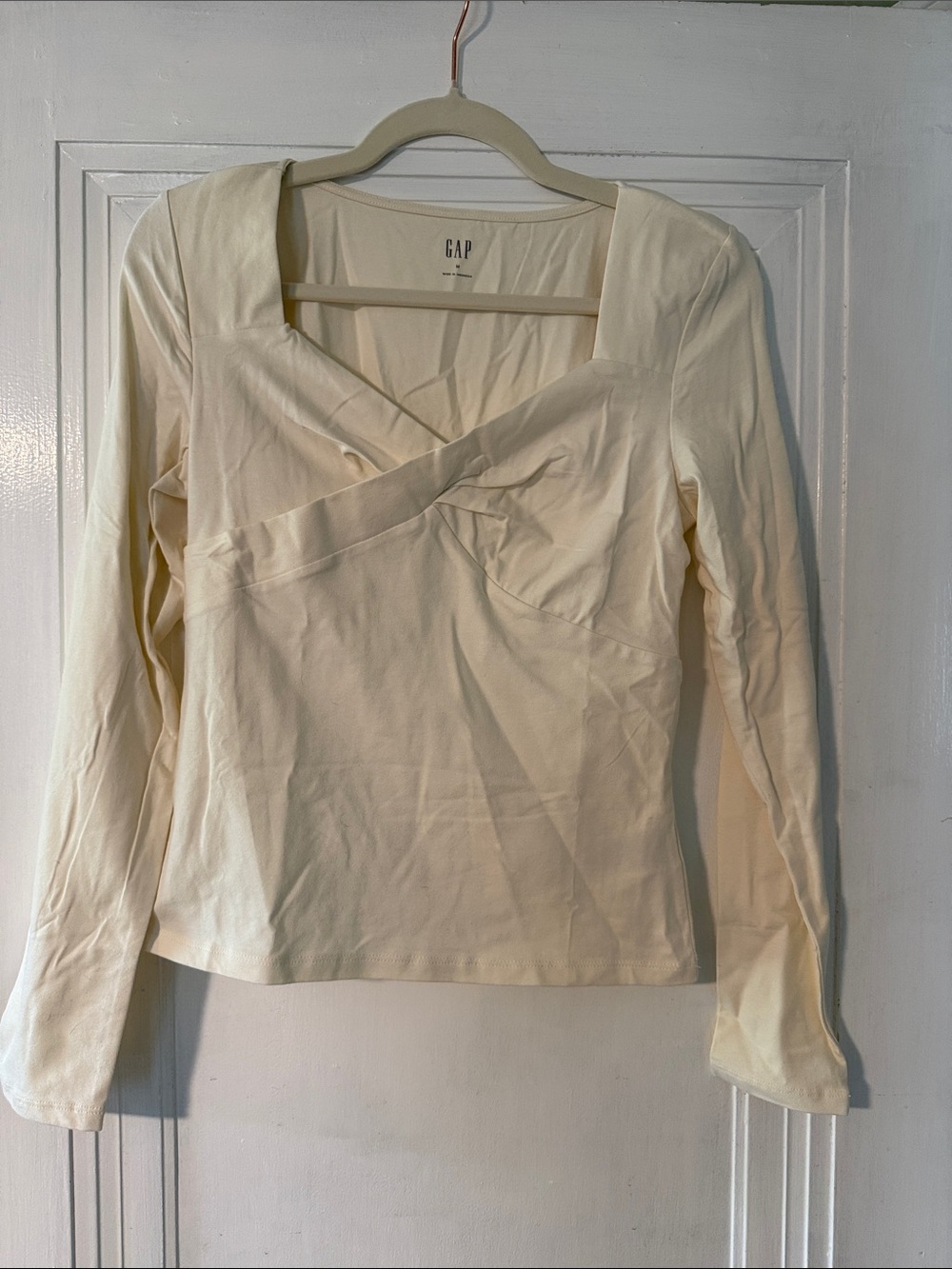 GAP Women's Cream Twist Front Top